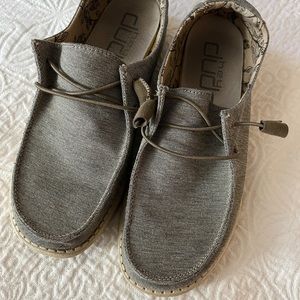 Womens Hey Dudes, Size 9